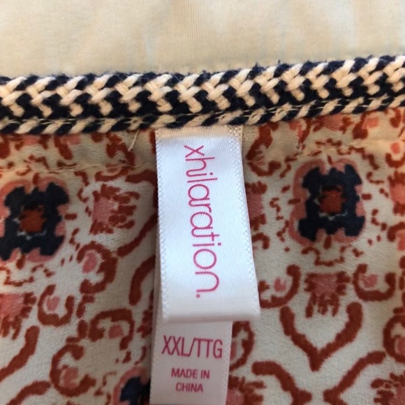 Patterned T-Shirt - Picture 3 of 3